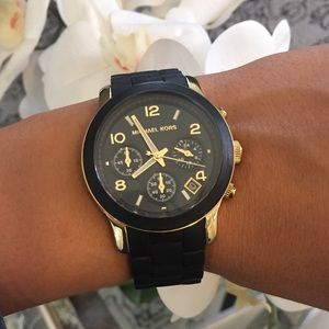 MICHAEL KORS | black and gold catwalk watch